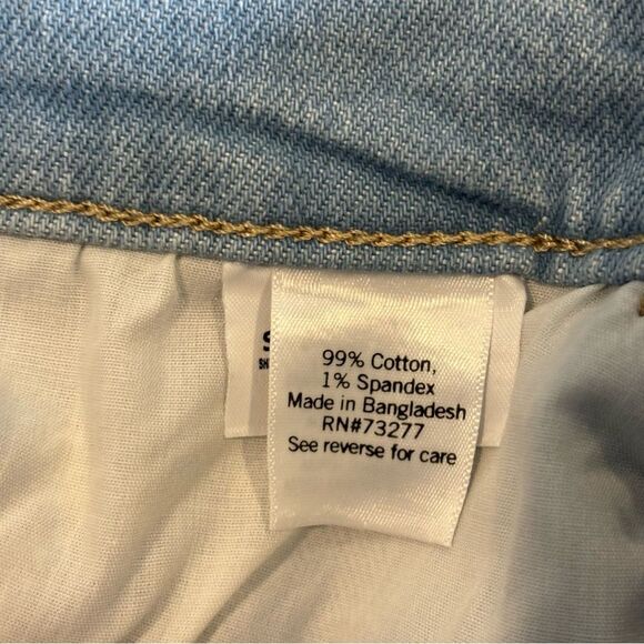 Juniors SO High Rise Midi Ripped Jean Shorts - size 3 - Picture 5 of 5